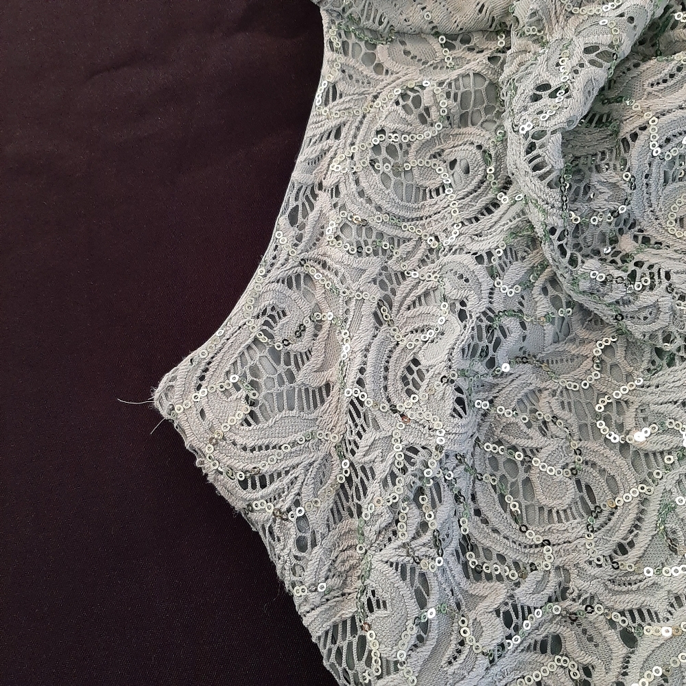 Dress - Picture 5 of 6